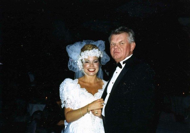 Kathy weds Tom Gruhl
